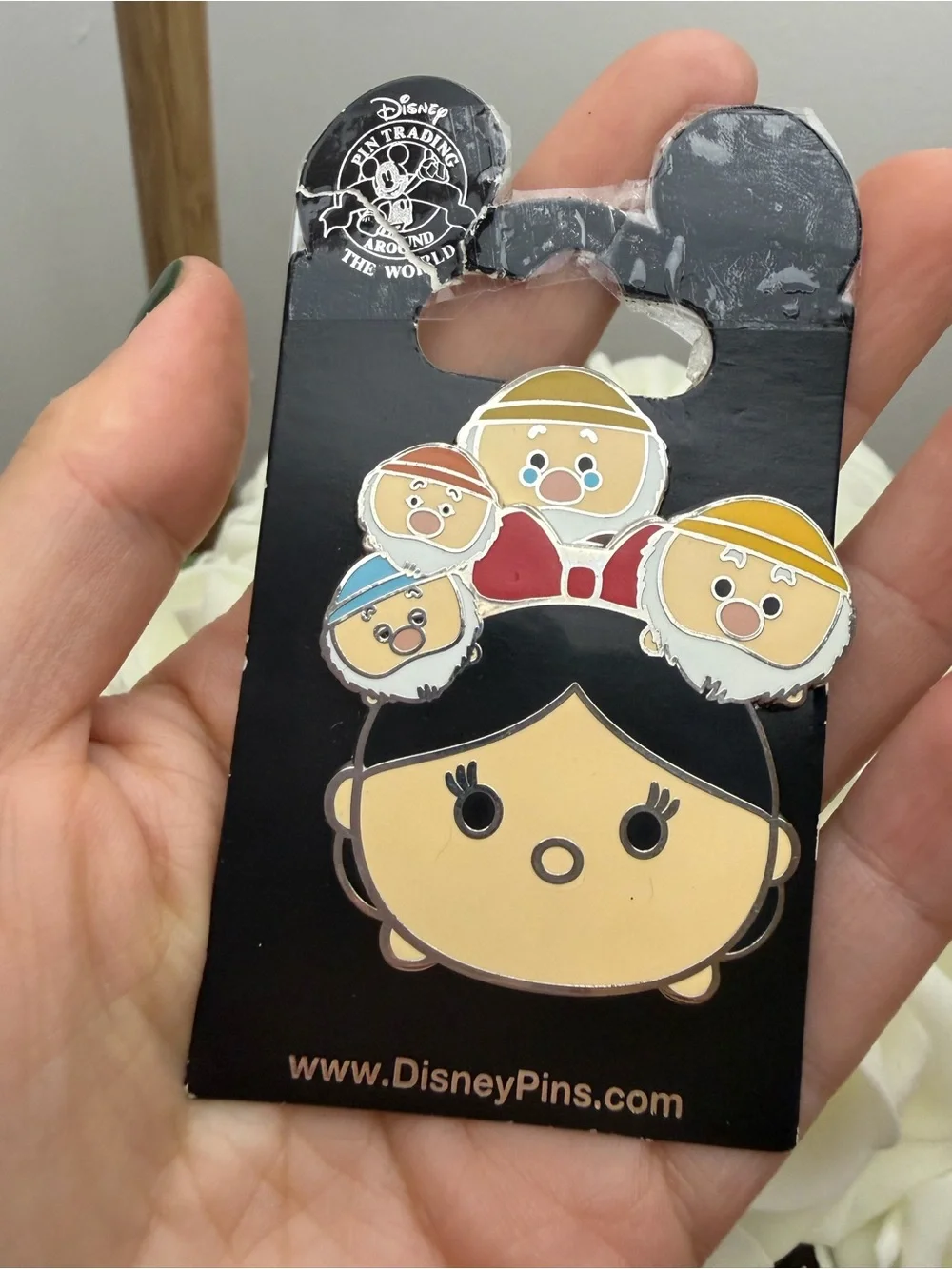 Disney Snow White Tsum Tsum Enamel Pin - Yellow, Red, Blue, Tan